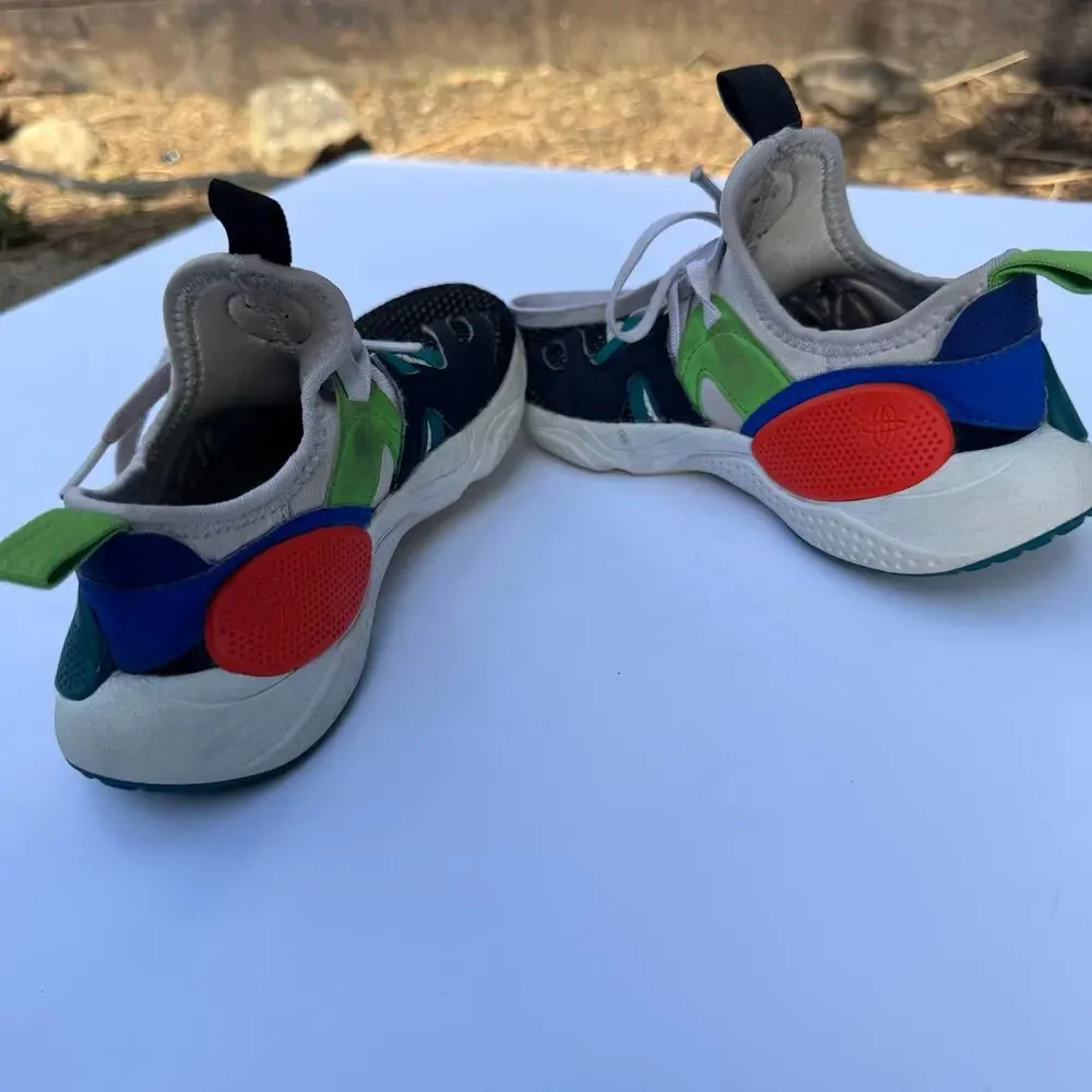 Nike Huarache Run Kids Size 12 Multicolor Athletic Sneakers
